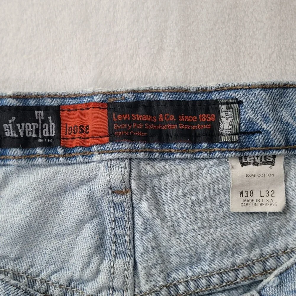 VTG 90's Levi's Silver Tab Men's Loose Fit Light Blue Denim Jeans Size 38x32 USA - Picture 11 of 12